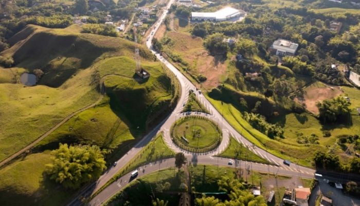 Caldas y Risaralda articulan esfuerzos por el desarrollo regional a través de la conectividad vial