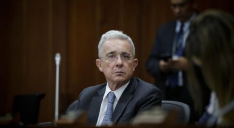 Tribunal de Bogotá decide sobre pruebas clave en el juicio contra Álvaro Uribe