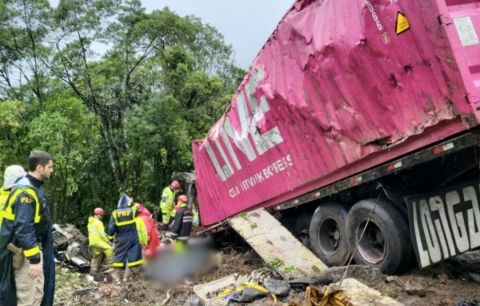 Tragedia en Brasil: volcamiento de tractomula deja nueve jugadores remeros fallecidos