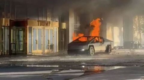 Momento de la explosión de Cybertruck de Tesla frente a Hotel Trump en Las Vegas