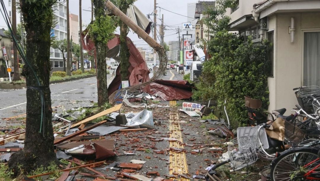 Imagen de El tifón Shanshan azota Japón: Vientos huracanados y lluvias torrenciales causan estragos en Kyushu