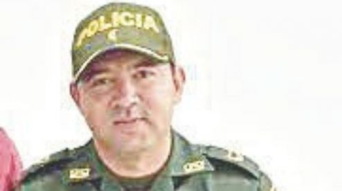 ESCANDALO: ¿Excomandante de la Policía de Pereira abrazado con la delincuencia en Quimbaya?