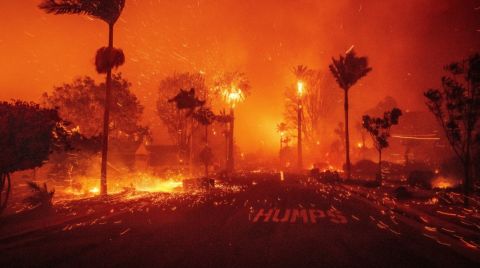 Devastador incendio en Los Ángeles