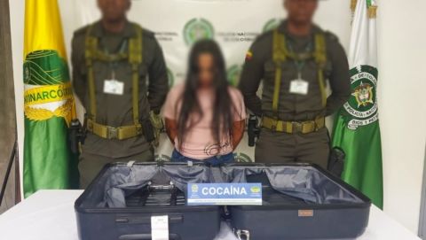 Capturada en el aeropuerto de Pereira con dos kilos de cocaína